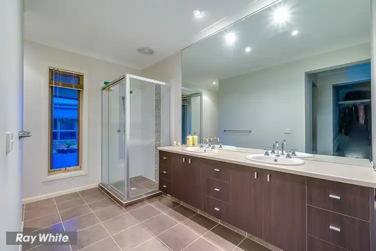 Fifth view of Homely house listing, 10 Moonlight Place, Tarneit VIC 3029