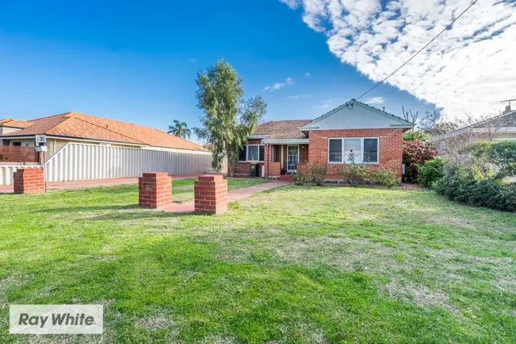 31 Bradley Street, Yokine WA 6060