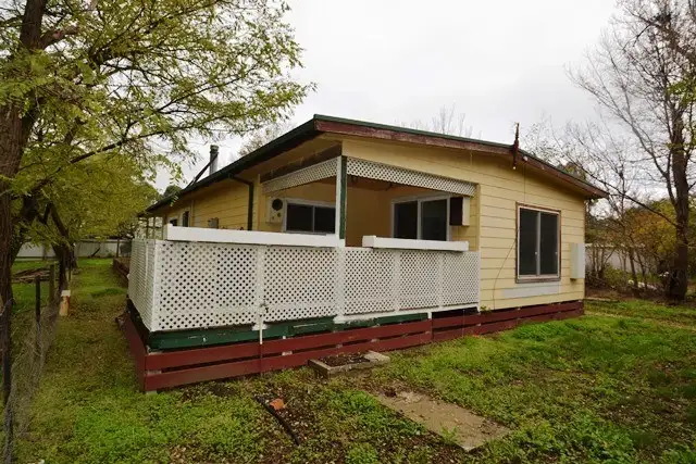 25 Bank Street, Avenel VIC 3664