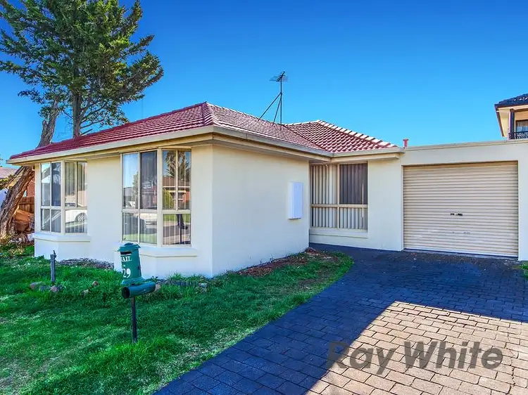 Main view of Homely unit listing, 2/29 Roseberry Avenue, Keilor Downs VIC 3038