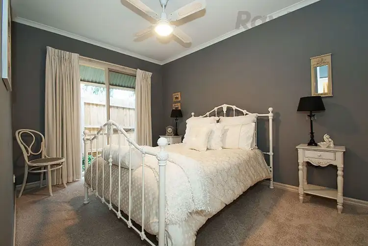 Sixth view of Homely house listing, 17 AMBLESIDE Close, Mooroolbark VIC 3138