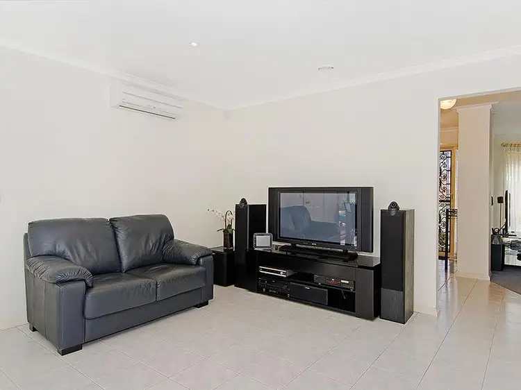Third view of Homely house listing, 33 Island Place, Mill Park VIC 3082