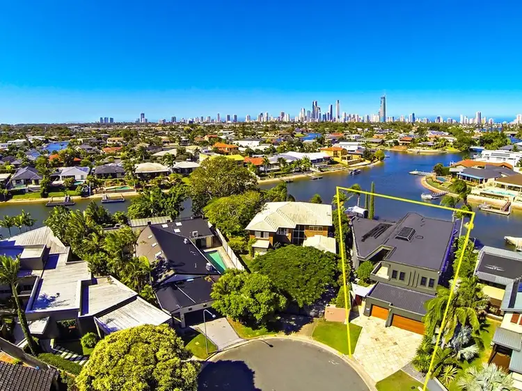 6 Platypus Avenue, Sorrento QLD 4217