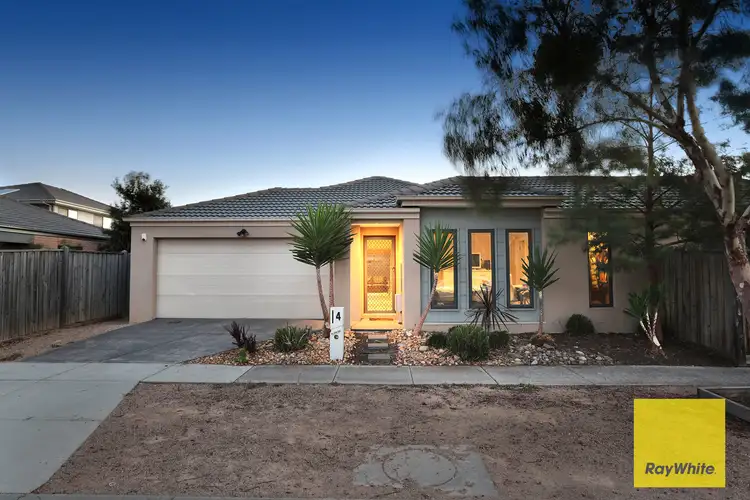 4 Tobago Avenue, Point Cook VIC 3030