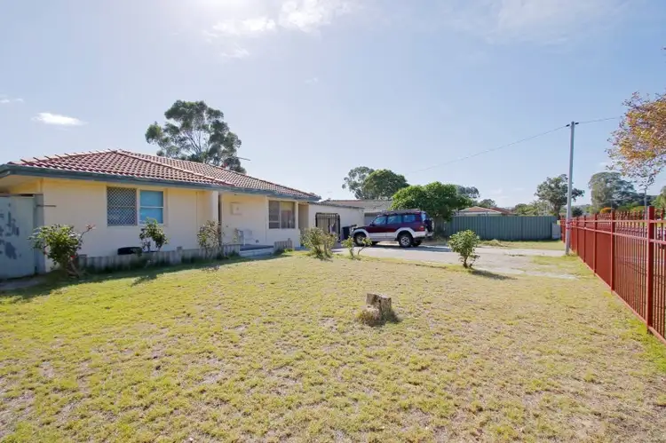 6 Stretton Way, Kenwick WA 6107