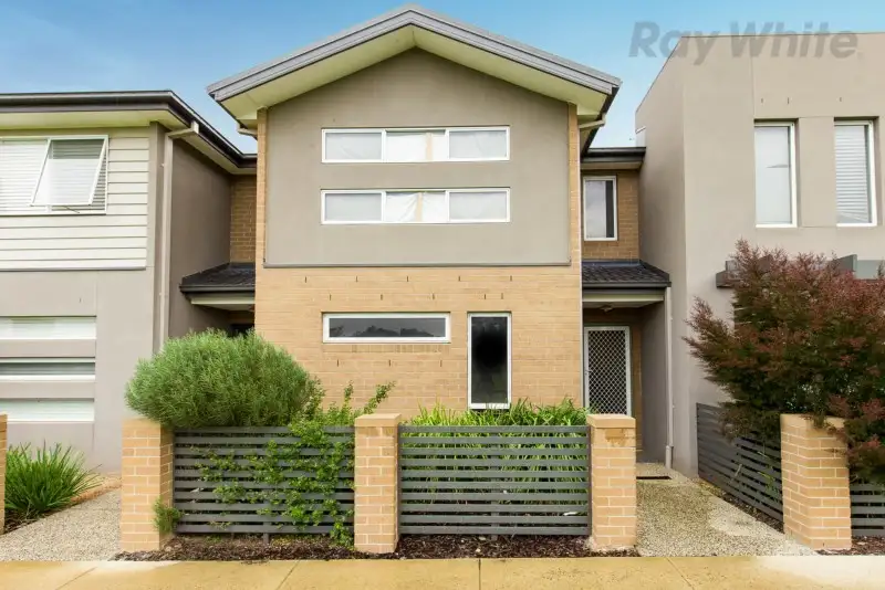 Main view of Homely townhouse listing, 22 Hillgrove Way, Mernda VIC 3754