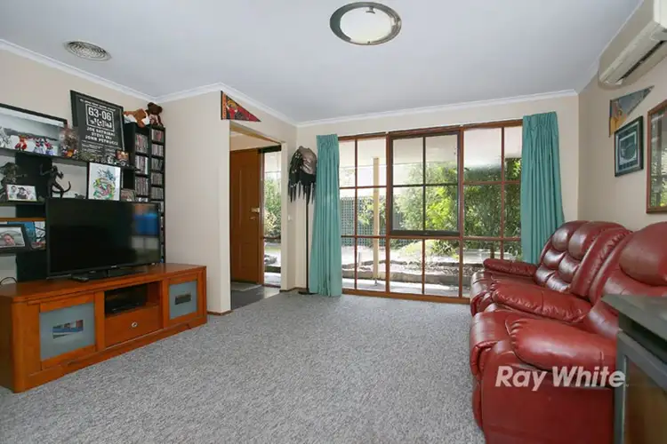 Sixth view of Homely house listing, 4 Maureen Close, Cranbourne West VIC 3977