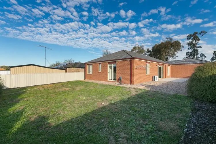 Second view of Homely house listing, 2 Gardenview Court, Epsom VIC 3551