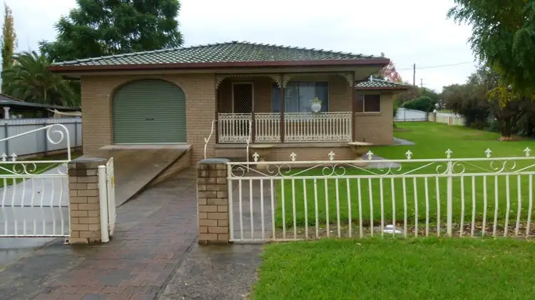 111 Flint Street, Forbes NSW 2871