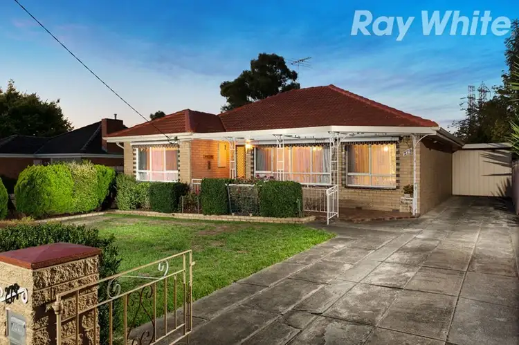 279 Greenwood Drive, Watsonia VIC 3087