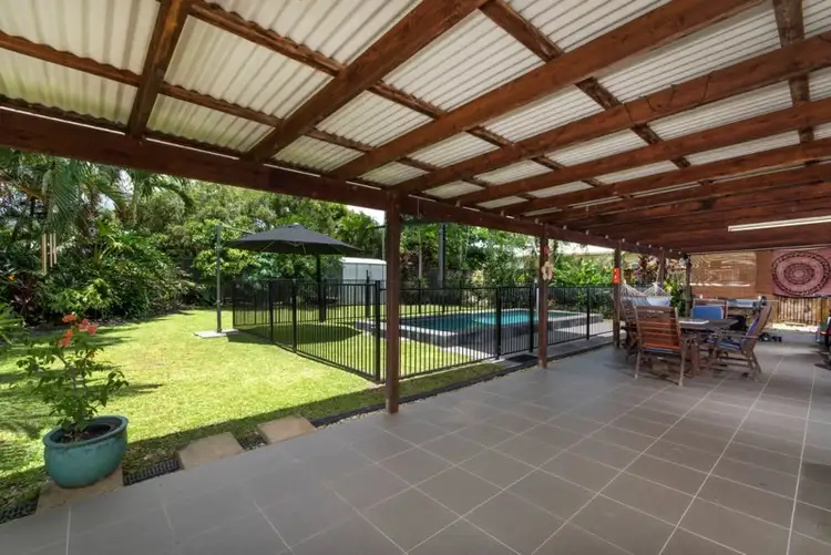 32 Leeuwin Crescent, Bentley Park QLD 4869