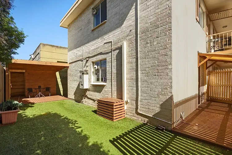 1/261 Station Street, Fairfield VIC 3078
