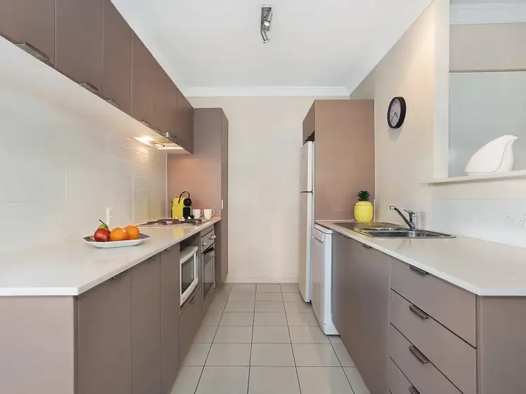 Fourth view of Homely townhouse listing, 8/9 Windsor Street, Hamilton QLD 4007