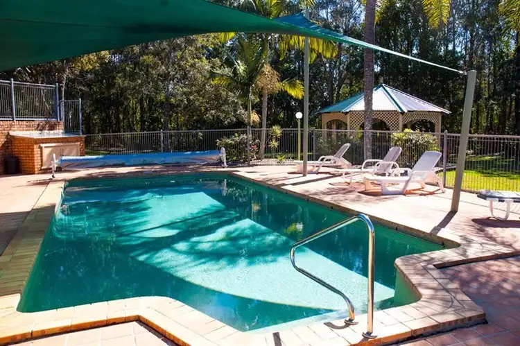 Seventh view of Homely villa listing, 2/170 Bardon Avenue, Miami QLD 4220
