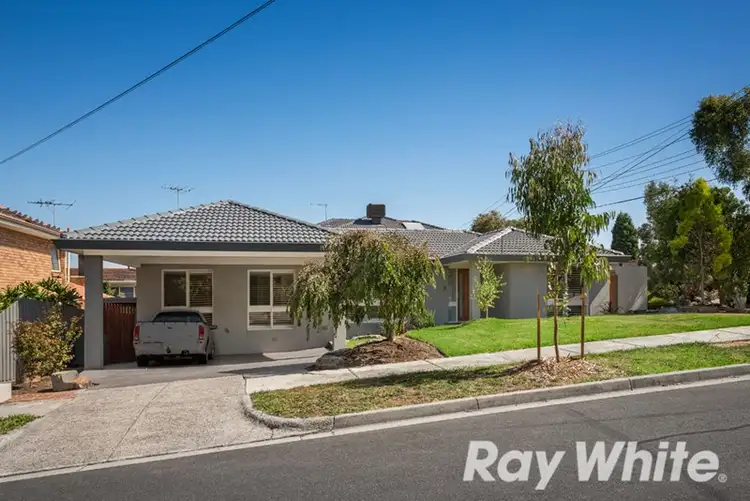 2 Winjallock Crescent, Vermont South VIC 3133