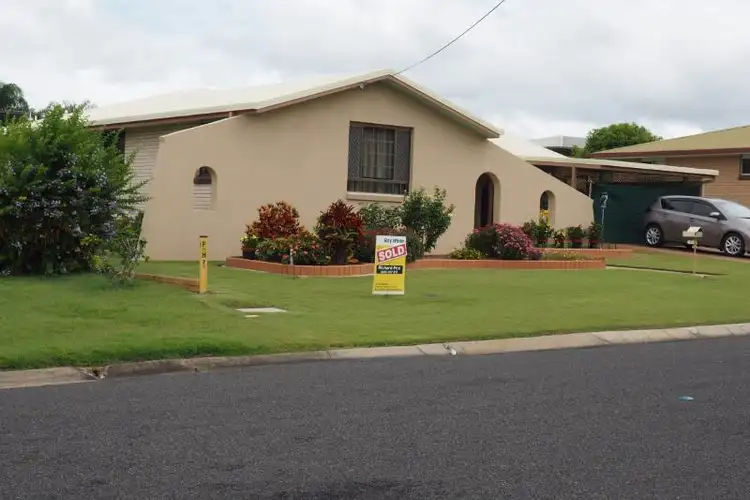 10 Mcghie Avenue, Maryborough QLD 4650