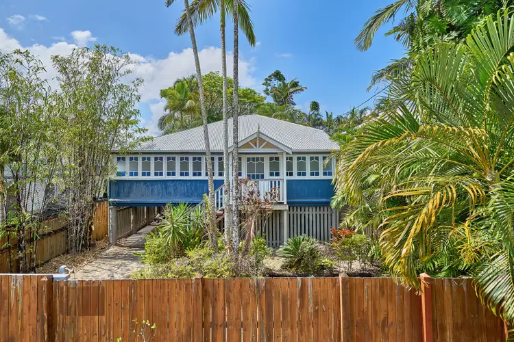 7 Thomas Street, Cairns North QLD 4870