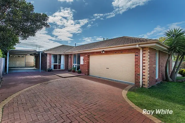 1 Willora Crescent, Cranbourne West VIC 3977