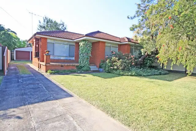 35 Myee Road, Macquarie Fields NSW 2564
