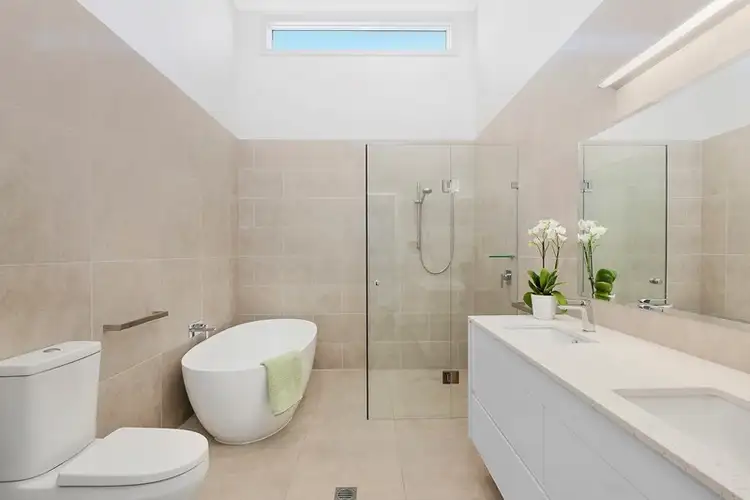 Fourth view of Homely other listing, 2/195 Stanhill Drive, Chevron Island QLD 4217