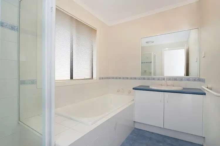 Seventh view of Homely house listing, 17 Clair Court, Aspendale Gardens VIC 3195