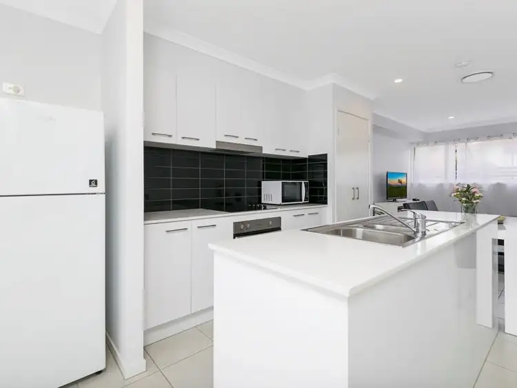 Third view of Homely townhouse listing, 6/31 Howsan Street, Mount Gravatt East QLD 4122