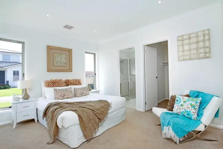 Sixth view of Homely house listing, 2/24 Raglan Street (AKA 2/24 Strachans Rd), Mornington VIC 3931