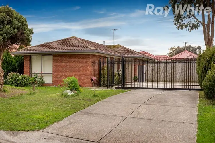 4 Linton Way, Meadow Heights VIC 3048