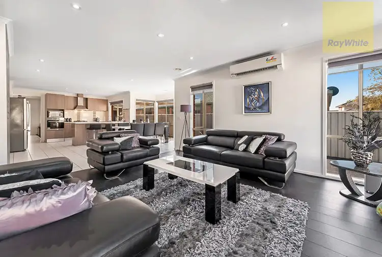 Sixth view of Homely house listing, 52 Woodlea Crescent, Craigieburn VIC 3064