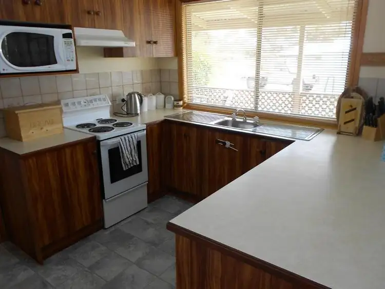 Fourth view of Homely house listing, 33 Oliver Street, Bordertown SA 5268