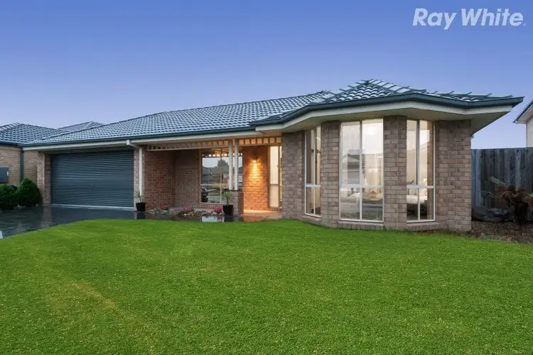 5 Amberley Drive, Pakenham VIC 3810