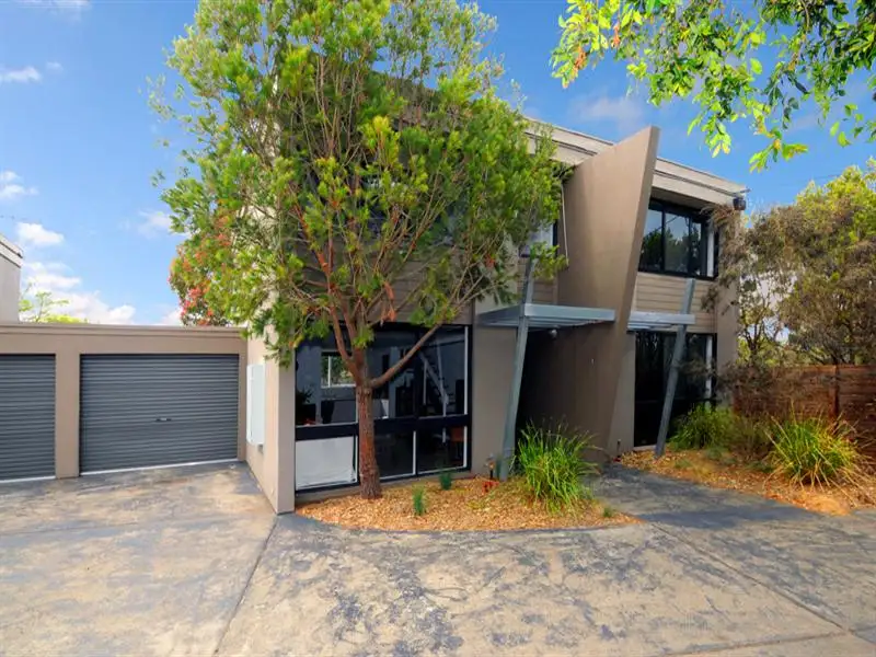 Main view of Homely unit listing, 2/25 Eel Race Road, Carrum VIC 3197