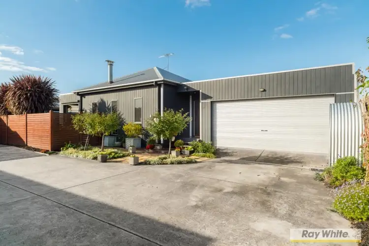 3/11 Douglas Road, Cowes VIC 3922