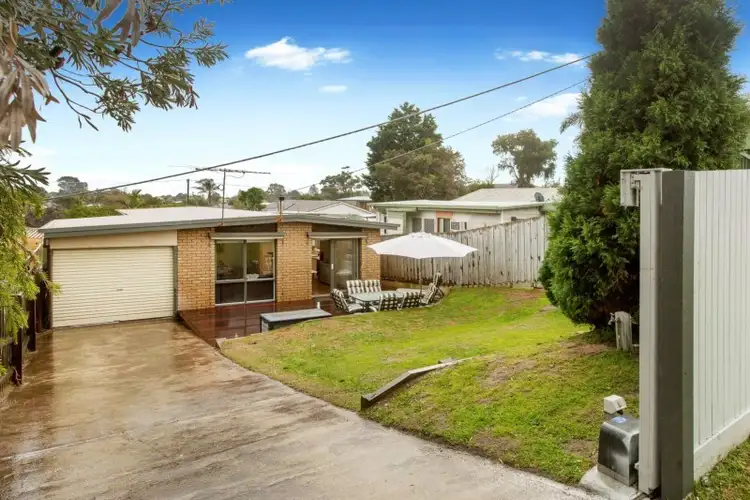 124 Fourth Avenue, Rosebud VIC 3939