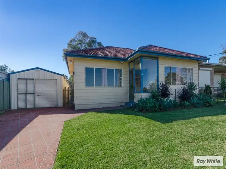 Main view of Homely house listing, 4 Arnold Crescent, Lake Heights NSW 2502
