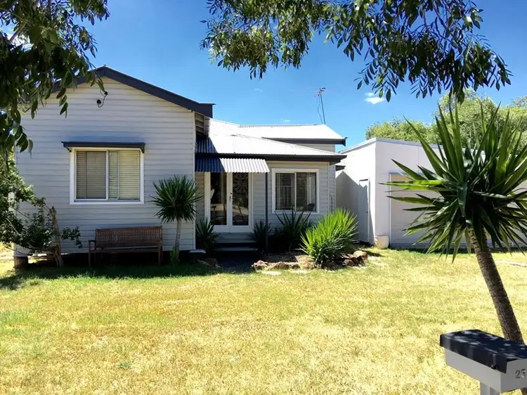 23 Bunya Street, Dalby QLD 4405