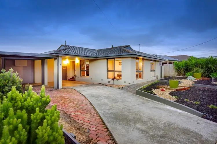 2 Gloucester Street, Grovedale VIC 3216