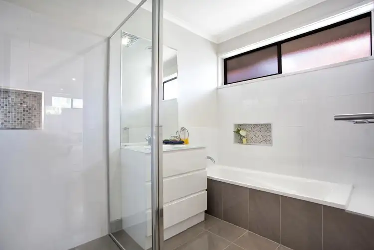Seventh view of Homely unit listing, 4/115 Warrigal Road, Hughesdale VIC 3166