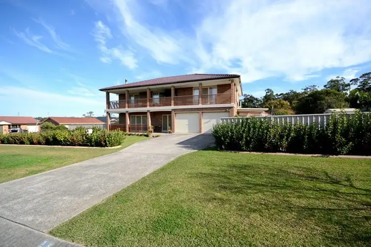 11 Hollingsworth Crescent, Callala Bay NSW 2540
