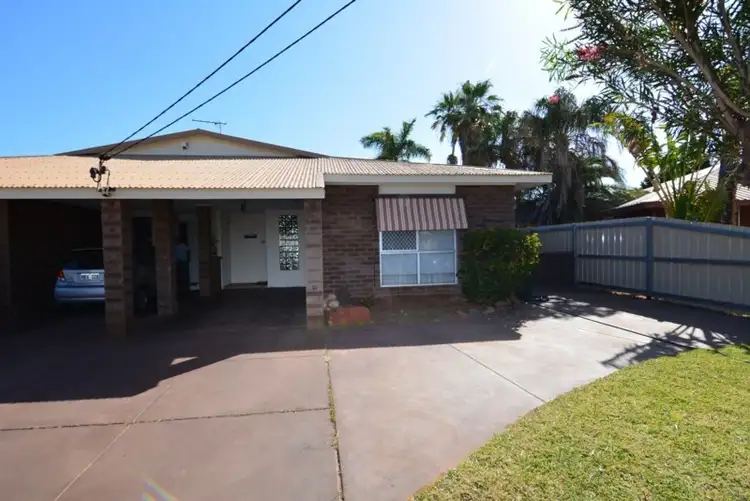 17A Castrini Crescent, Carnarvon WA 6701