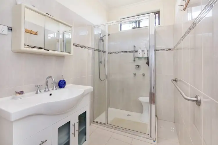 Sixth view of Homely house listing, 5 Violet Grove, Wendouree VIC 3355