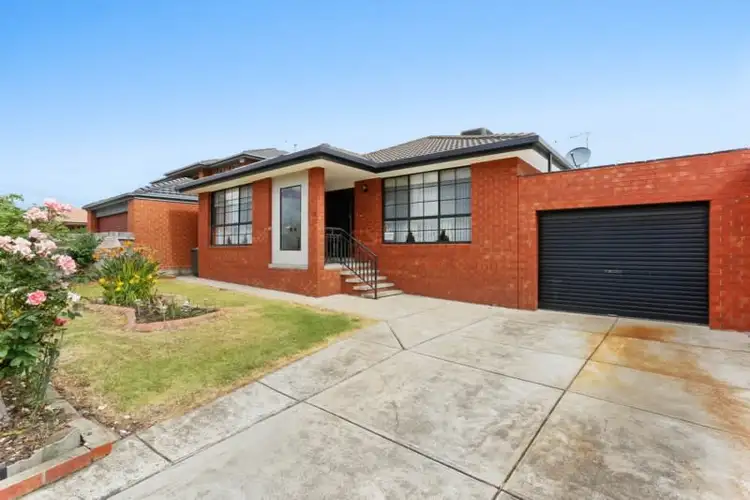 11 Melaleuca Drive, Meadow Heights VIC 3048
