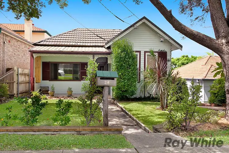 28 East Crescent, Hurstville Grove NSW 2220