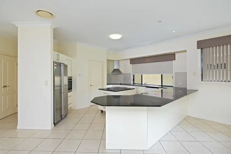 Seventh view of Homely house listing, 10 WHITE FIG Place, Thornlands QLD 4164