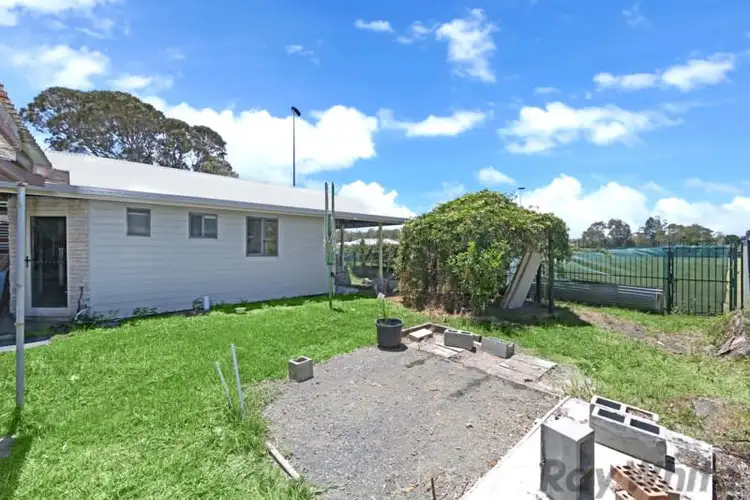 Sixth view of Homely house listing, 8 Kalani Street, Budgewoi NSW 2262