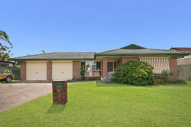 17 Admiralty Court, Yamba NSW 2464