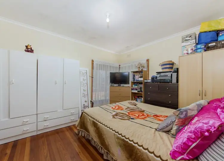 Fifth view of Homely unit listing, 1and2/52 Theodore Street, St Albans VIC 3021