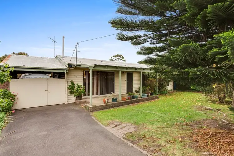 305 Eastbourne Road, Rosebud West VIC 3940