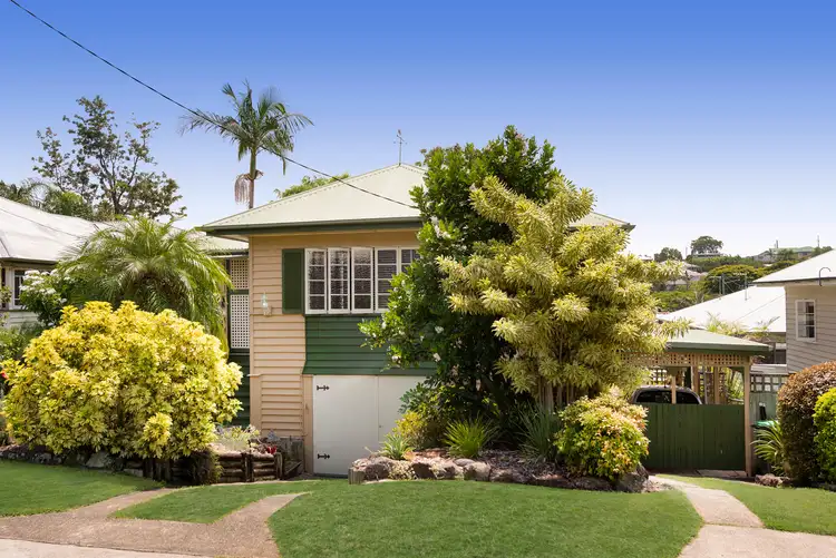 Second view of Homely house listing, 32 Lockyer Street, Camp Hill QLD 4152