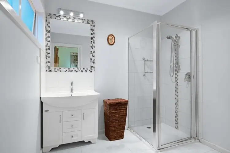 Sixth view of Homely house listing, 1/42 Box Hill Crescent, Mont Albert North VIC 3129